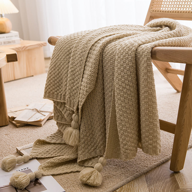 Beige 110cm x 150cm Soft Tassel Throw Blanket for Sofa or Bed, Cozy Casual Blanket for Office Nap, Minimalist Bed End Cover